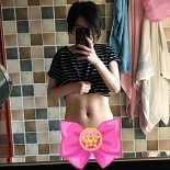 生了娃也能有马甲线