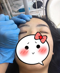 做了个超级满意的眉毛和美瞳线,自然、零结痂