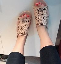 ������̳���ӸϽ�ȥ������һ��������3˫�������¸߶���Ь