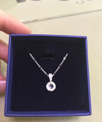 ����һ��ʩ������������������Ǽ���ʲô���ʣ����ɫ��