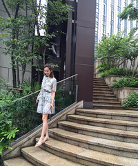 �������ĵ�һ��ȹ�Ӿ��������黨����ɫ����ոպ�