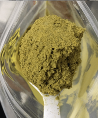 来个长头发的小秘方,我已经试过了,效果还不错哟