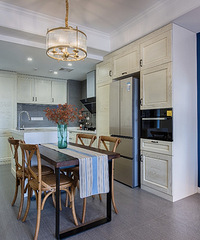 我用21万打造66平米美式家,我家有5米长的超大厨房