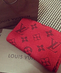 ����Χ�������Ǿ�������LV��Χ������Burberry��Χ���أ�