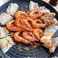 天气凉快整阳台烤肉