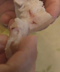 重庆男子买的猪肉里有线状物 真相惊人