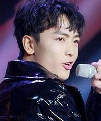 重庆21岁小伙成快乐男声八强