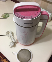 "挪地儿:特转让九阳豆浆机一台,8成新,转"