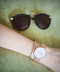 �����ϵ�С�Ļ�����Ҷ���ɹɹ�����������ϵ���Ʒ�ɣ�