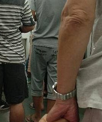 三号线遇到一对老夫妻,好恩爱啊