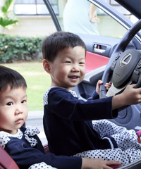 姐妹花主动要求读的幼儿园