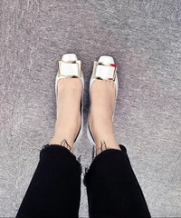 �������ˣ���������Ьû��һ�˼���ͼ��ɹɹ����򵽵���Ь�ɣ�