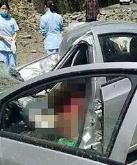 落石砸车2人亡,孕妇死前护胎儿