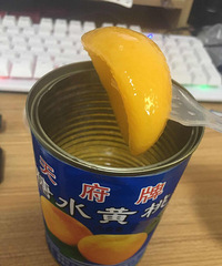 晒晒跟团买的美味黄桃和吸水脚垫