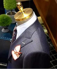 �����д���졿��ʼ����������һ�����飬�������ѱ��������