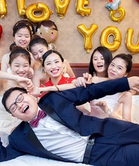 ��С���Զ����ף�����֪��������Ӧ�ɶ��Գ�С���ж����