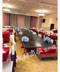 �����ˣ������鵱�죬��һ��칫˾��Ȼ��·�ˣ�