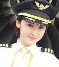 重庆美女飞行员拒上《天天向上》