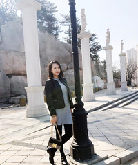 ��ɫСƤ����ô����ÿ�ѽ�����洩ȹ�ӻ��ǿ��ӣ�