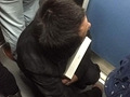 轨道三号线上心酸一幕