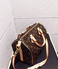 �����е�һ��LV��Ӧ�����Ŀ������ĸ���ʽ��