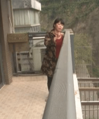 女子家放根钢管,不为防贼为防邻居