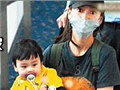Baby儿子小海绵正面照