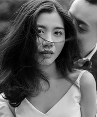 用镜头记录我们爱情,还让我多了一套写真