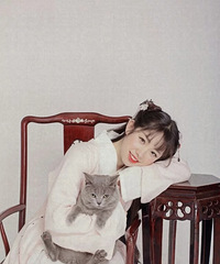 中年少女和她不羁的猫【2071写真日记大赛】