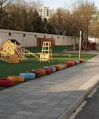 我刚刚从事发三色幼儿园现场离开