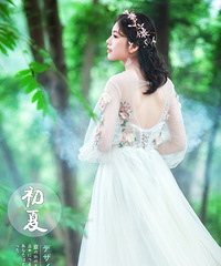 ����ʮ��Ļ�ɴ�գ��о��Լ�����С��Ů������