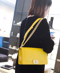 ��۹��֮�ã�������ɫ���ر�����ζ�leboy��ס������Ƶ�