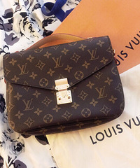 ���LVר����ڵصļ۸�����Ƕ����أ�