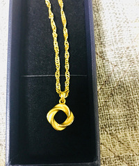 ֻ��ԵĲ����ģ��ڻƽ������г���ĵ�׹�����ˣ���ʽ���ܶ�