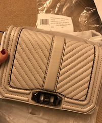 �����Եĵ��˵�һ����������ʿT����ugg��Rebecca��