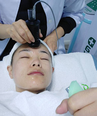 ����������Ͳ�ˮ�������ϵĺ�ͷ�����˺����Եı仯