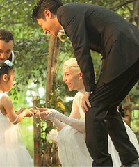 ����ڹ�԰���һ��ɭϵ���񣿿��������Ļ����֪����~