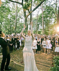 ����ڹ�԰���һ��ɭϵ���񣿿��������Ļ����֪����~