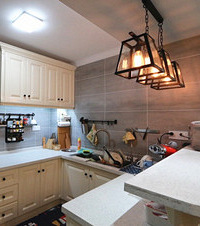 美式风格小洋楼完工,餐厅的壁画很大胆