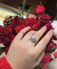 Ů�˾�Ӧ��ӵ���������鱦���Ե�һ�������䣬�������¶���Ǯ��