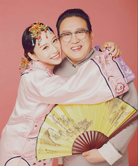 一家三口的全家福