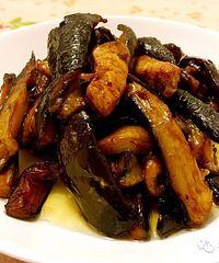 【油焖茄子】比肉肉还好吃的素菜,113061人收藏,简单家常美味!