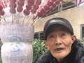 8旬老人卖糖葫芦为生