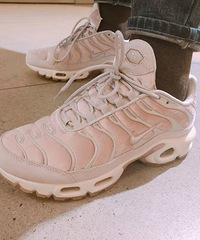 �ں�������˫�Ϳˣ��þ�û��������˶�Ь