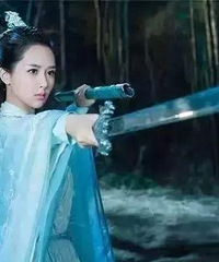 周冬雨拒演绝世美女误伤杨紫