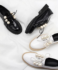 ����Ӣ�׷�ţ��ЬЬ���紺��Ь�ȿ���