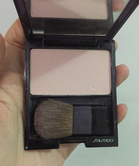 ˵˵ùױƷ۱ɫȻƤϸ