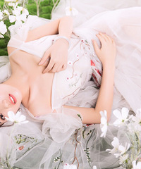 ��Ļ����ӷ��д��������Ը���о��Լ�������Ů������~