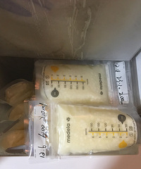送冻母乳给需要的宝宝