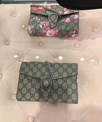 Gucci 花酒神国内多少钱?在新加坡免税店8千多,有点想入